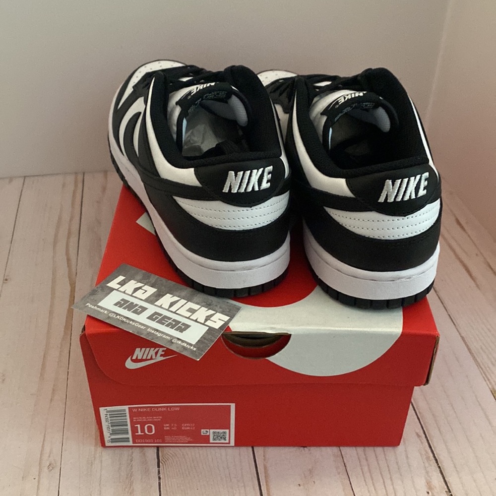NIKE DUNK LOW WMNs PANDA - Picture 4 of 4